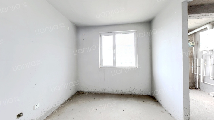 南北通透，总高11层，一梯两户，住在公园内-餐厅