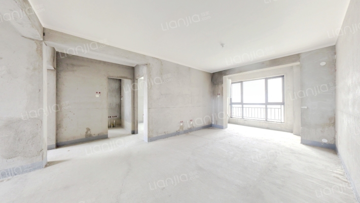 房子南北通透三居，毛坯，随意装修。-客厅