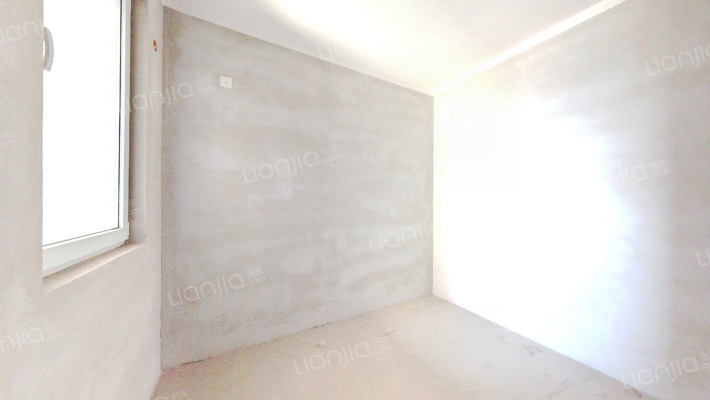 业主诚意出售，房本满二，户型方正-卧室A