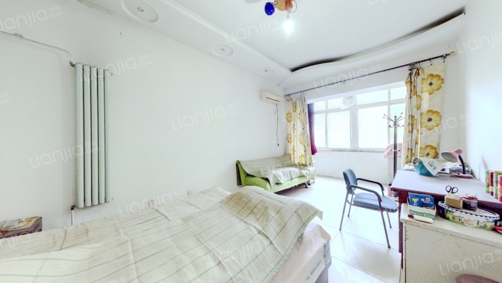 华阳别墅小区是独栋的，带一个小院，小区环境优美-卧室A