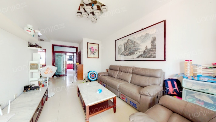 政法街高新区有露台，小区干净，低楼层购物方便-客厅