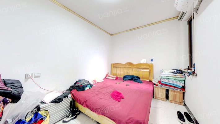 鸿坤理想湾 三居室，精装修，品牌建材， 采光好-卧室A