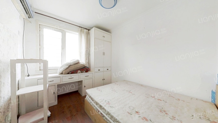 南北通透两居 带车位。地下室  有装修-卧室A