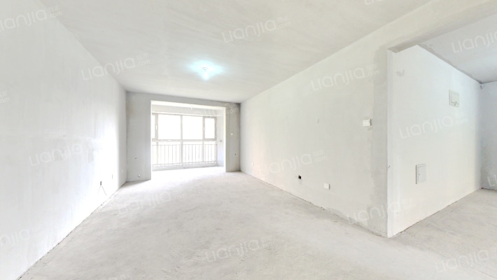 业主急售 范阳路钻石商圈 通透大三居  出行购物便利-客厅