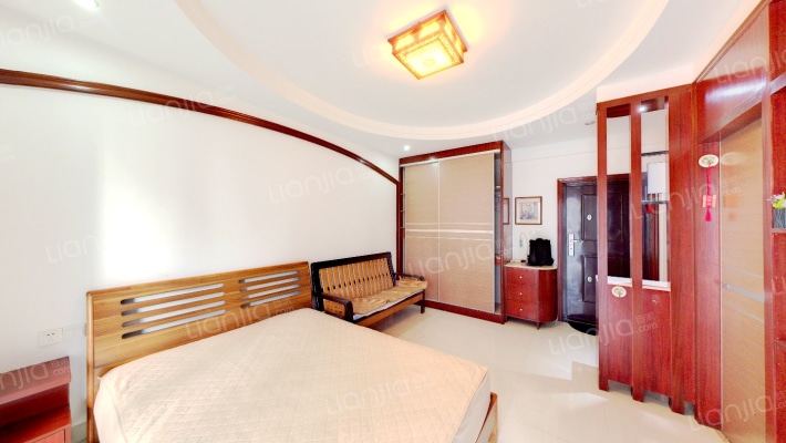 房子精装修 满五 出行方便 小区配套成熟 生活方便-卧室