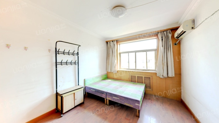 清凉寺小区   南北通透两居室  证满五-卧室B