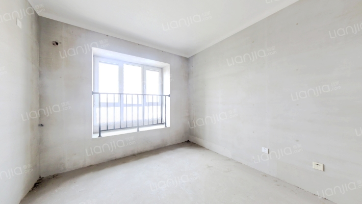 出售华融现代城精品三居 楼层好 采光好-卧室C