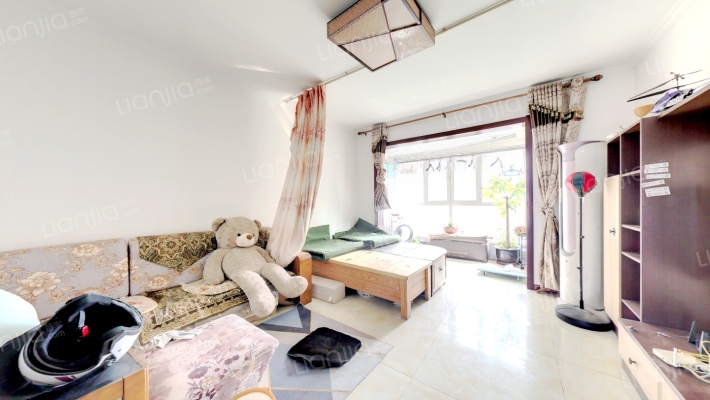 开发区双语南北通透户型带装修拎包入住-客厅