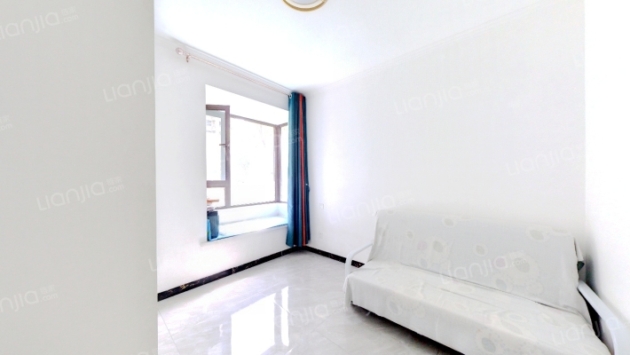 一期两居室，精装未住，房本满二-卧室B