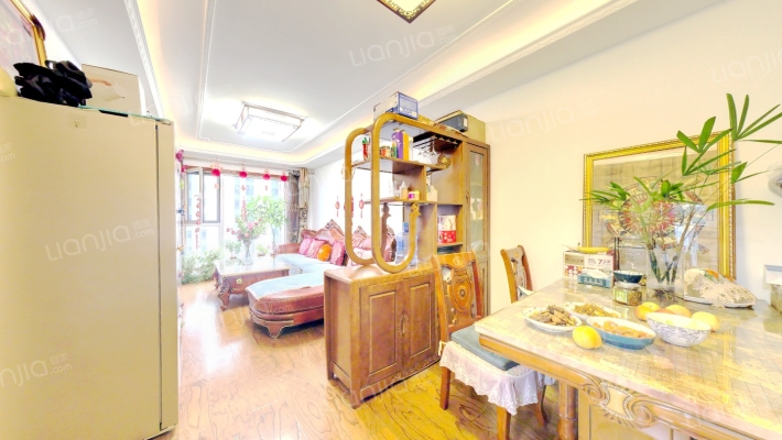 高铁板块精装两居，无遮挡，拎包住-客厅