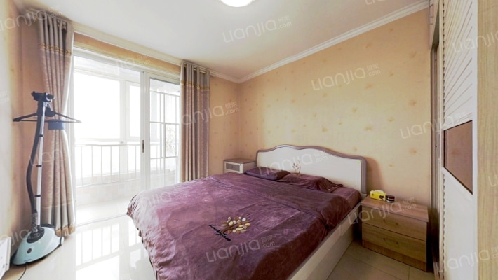 朝阳路华泰豪庭南向精装修三居房本满二出售-卧室C