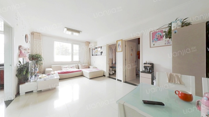 祥天万和城东南户型全天采光，精装自住诚意出售-客厅