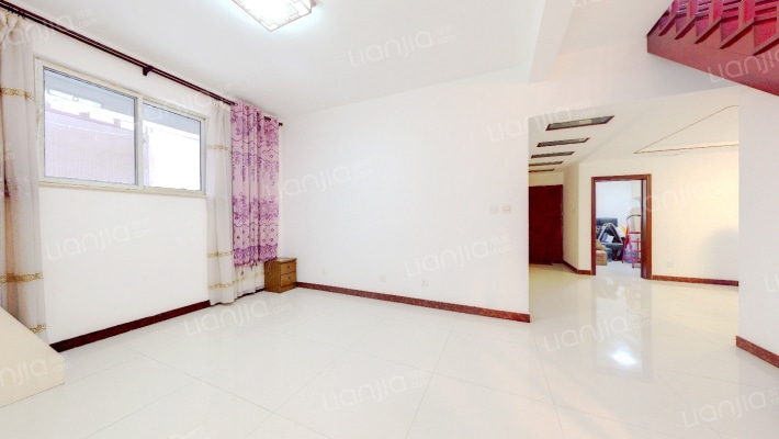 园林式小区，带下跃，买一层带一层，配套齐全。-客厅A