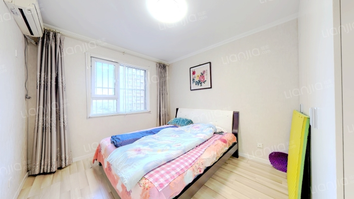 南北通透两居室，精装修，拎包入住。-卧室A