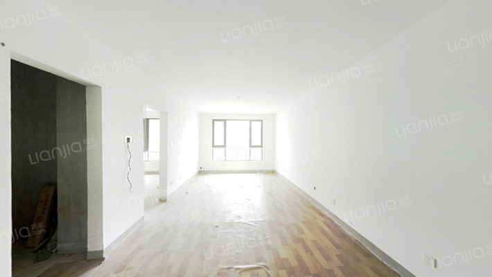 高楼层，采光好，小区中间位置，看房方便-客厅