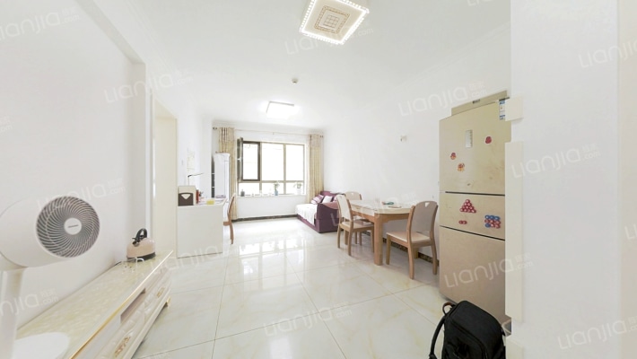 开发区  君临天下御景园   全南两居室-客厅