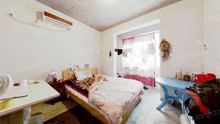 花园洋房 带阳台 采光好 南北通透-卧室A