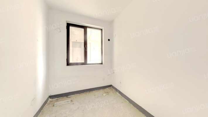 鸿坤理想湾小三居，高楼层，近高铁。-卧室B