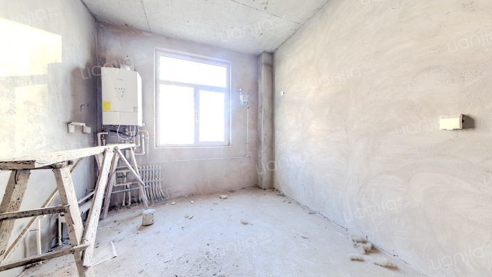 幸福嘉园叠拼别墅  有电梯，带阁楼露台、车位、地下室-卧室B