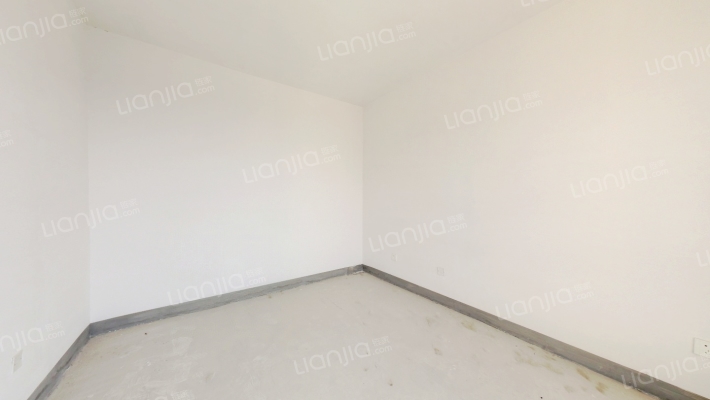 高铁东站 理想湾南向三居 此顶层 好房出售-卧室C