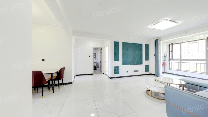 样板间户型三居，双通透户型，精装优选房-客厅