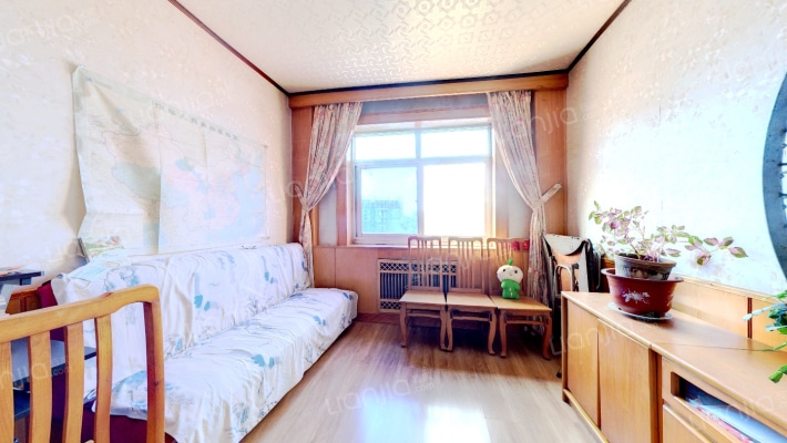 双塔区，南北通透三居，中间楼层，税费低-卧室B