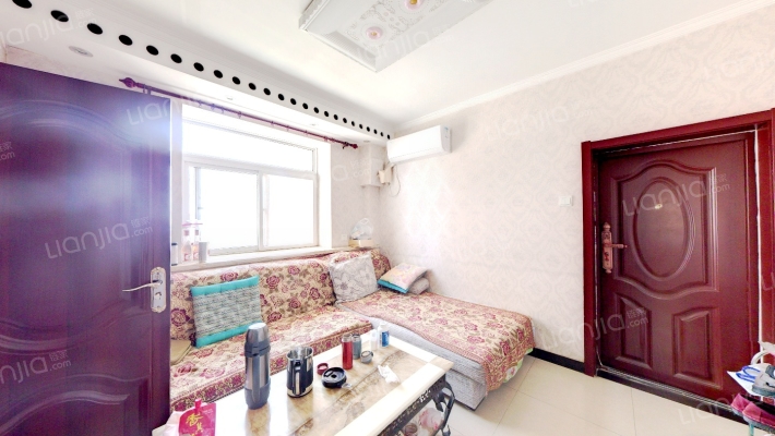 桃园户口，70年大产权，单位房，税费低，集中供暖。-客厅