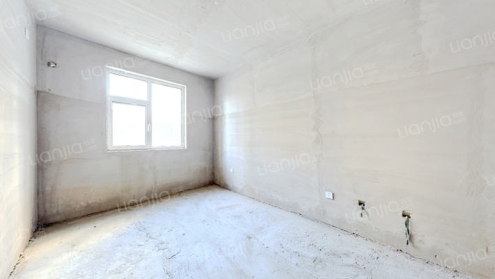 一层带小院的房子 毛坯房 一次没住 业主诚心出售-卧室A