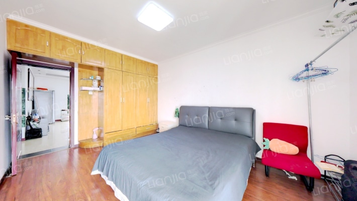 位置好 ，精装修，集中供暖！拎包入住!-卧室A