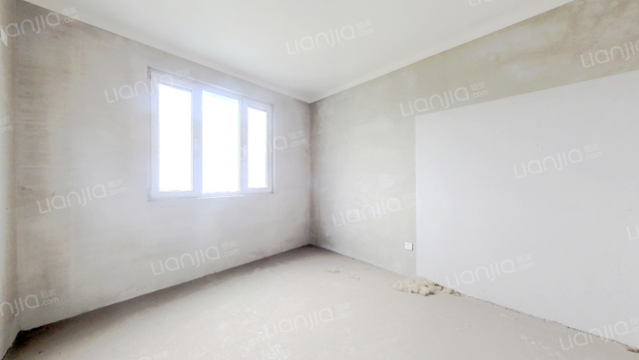 华融现代城 3室2厅 南 北-卧室A