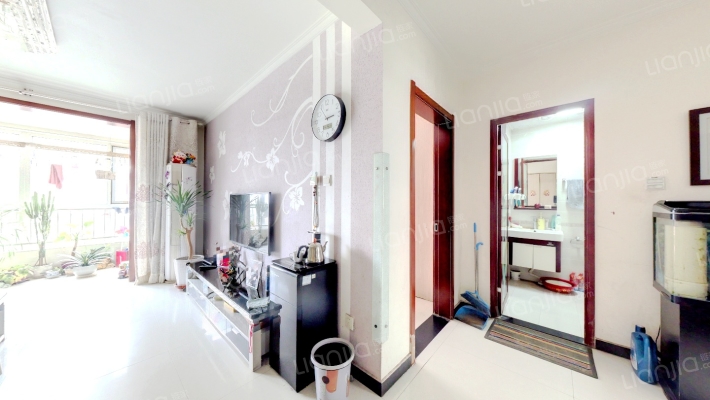 天地新城 简装  中高层 房本满五-客厅