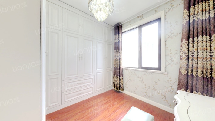 业主急售，价格可谈，鸿坤理想湾精装三居，南北通透-卧室A