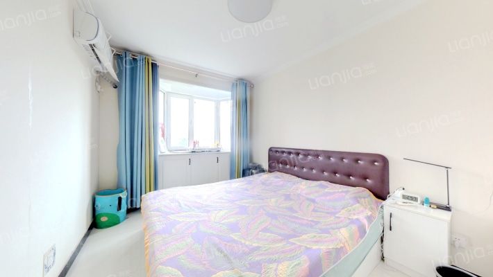 钻石广场 2室2厅 南-卧室A