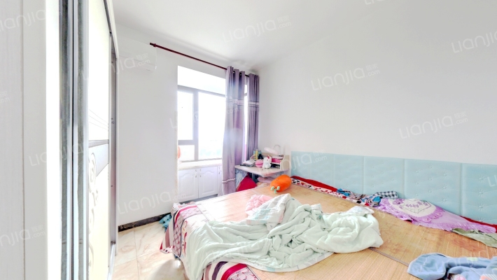 出售天伦湾朝阳，落地窗，二居室。-卧室B