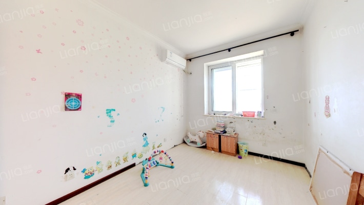 花园别墅社区 空间大 停车方便-卧室A