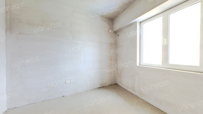 房本满五年唯一住宅，采光好，视野好，业主诚心出售。-卧室B