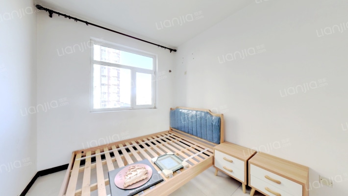 南北通透两居室 天地新城 一梯两户-卧室A