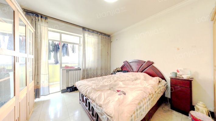 光明小区 低楼层 采光没问题 满五税低-卧室C