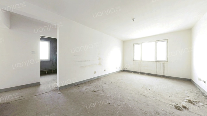 出售宏远裕隆 南北 毛坯 范阳路 高新区 明厨明卫-客厅