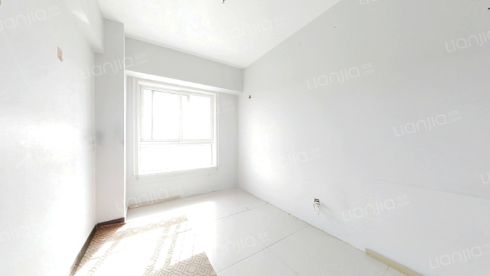 小区干净整洁，免费停车，距两大主路咫尺之遥-卧室A