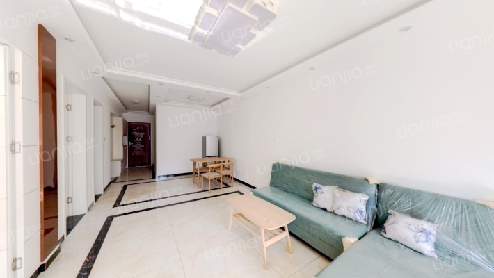 华融现代城 3室1厅 南-客厅