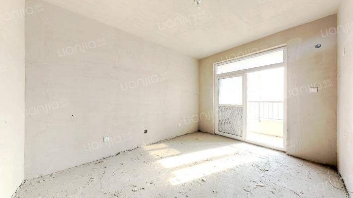 开发区  名流美域 房本满二 看房随时-卧室A