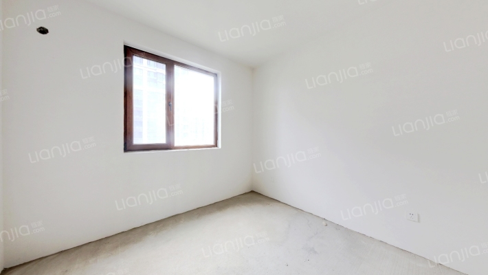 南北通透三居，中间楼层，采光充足，视野开阔-卧室A