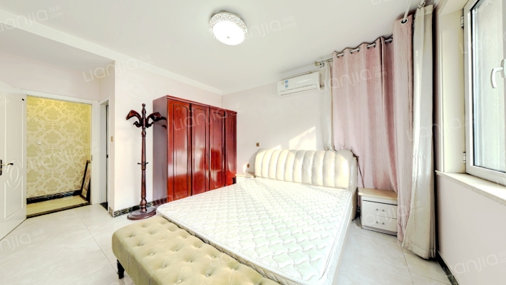 出售  香邑溪谷精装下跃有前后院 满二-卧室A