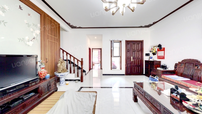 自住标准精装修，全天采光，视野无遮挡。-客厅B