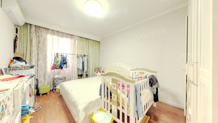 天地新城 2室2厅 南 北-卧室B