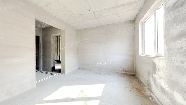 交通便利，绿化好，配套高尔夫球场-卧室C