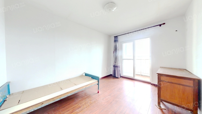 翡翠城 3室1厅 南-卧室B