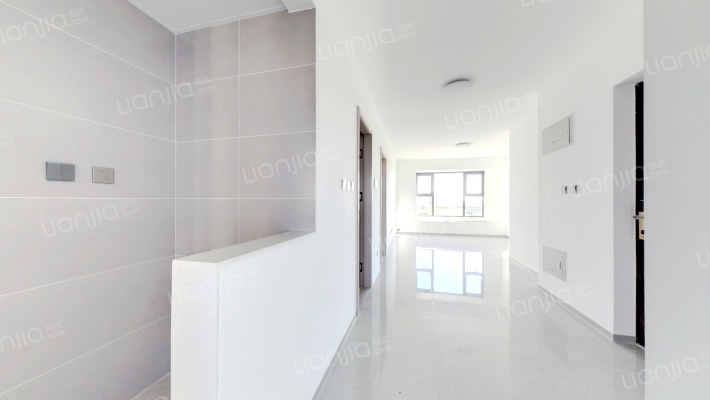 华远海蓝城二期南北通透双卫三居-客厅