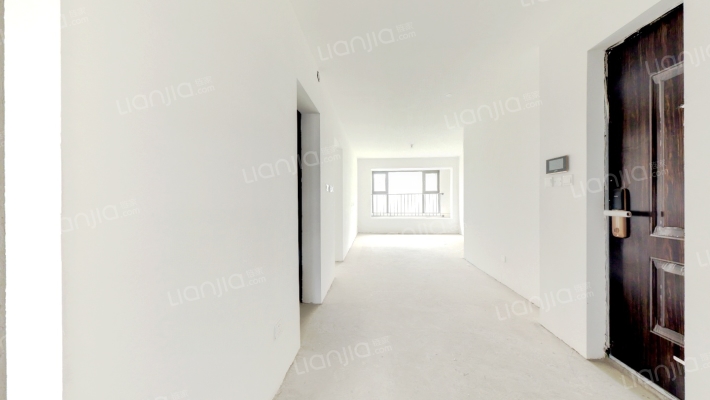 华远海蓝城，南北通透三居室，户型方正。-客厅